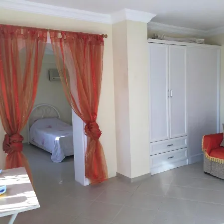 Stunning 4-bed In *